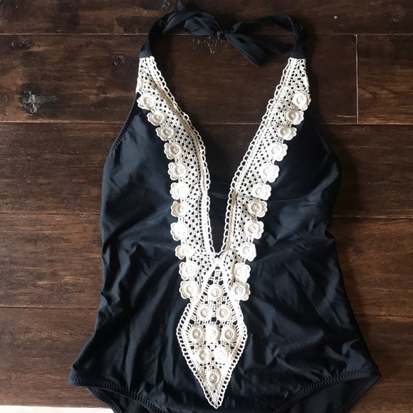 Kona Sol peek-a boo crochet 1-piece swimsuit - Picture 3 of 6